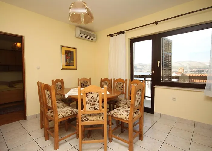 公寓 By The Sea Okrug Gornji, Ciovo - 8663 特罗吉尔