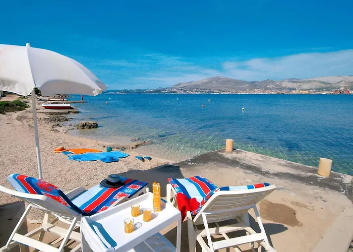 公寓 By The Sea Okrug Gornji, Ciovo - 8663 特罗吉尔